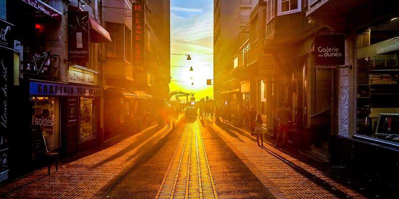 品牌架构规划：集团化企业如何构建母子品牌关系与优化资源分配策略 | 品牌战略深度解析